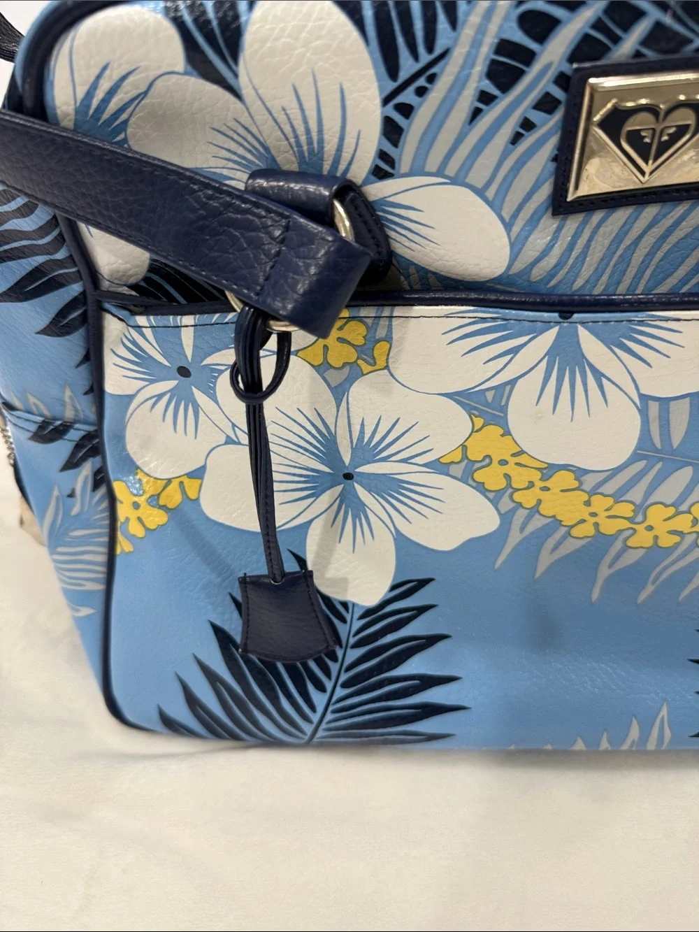 Vintage Quicksilver Roxy Blue Floral Hibiscus Y2K Carry On Luggage Bag